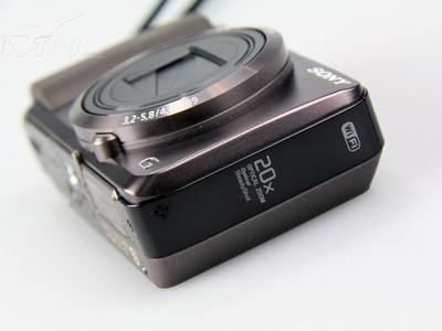 索尼HX30數(shù)碼相機(jī)產(chǎn)品圖片3素材-IT168數(shù)碼相機(jī)圖片大全