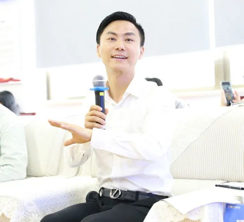 盤石錢江晚報(bào)聯(lián)辦 把脈百家小店 擁抱數(shù)字經(jīng)濟(jì) 政協(xié)委員會(huì)客廳